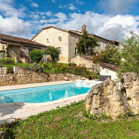 La Maison De Yuka Plieux Buitenkant foto