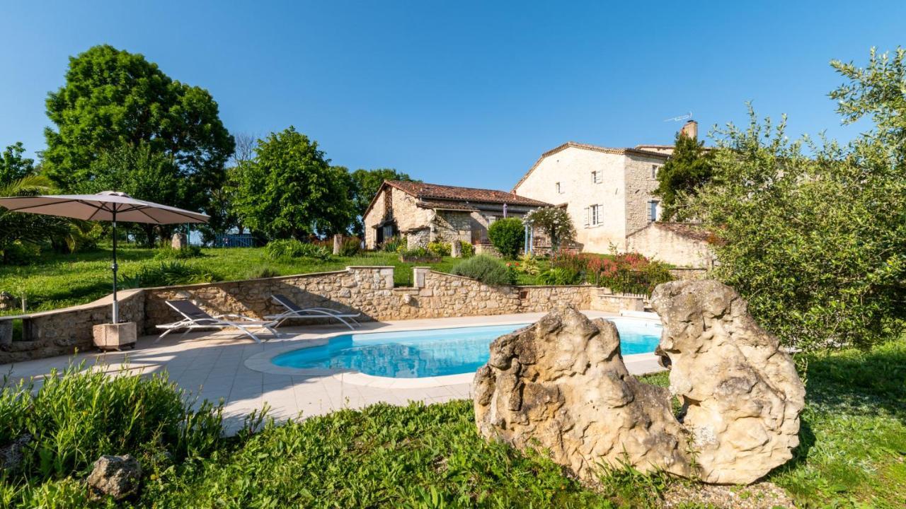 La Maison De Yuka Plieux Buitenkant foto